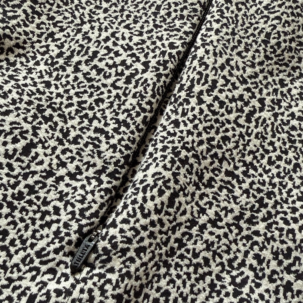 Athleta Salutation jacquard black and white athletic soft jacket with pockets - Picture 9 of 12